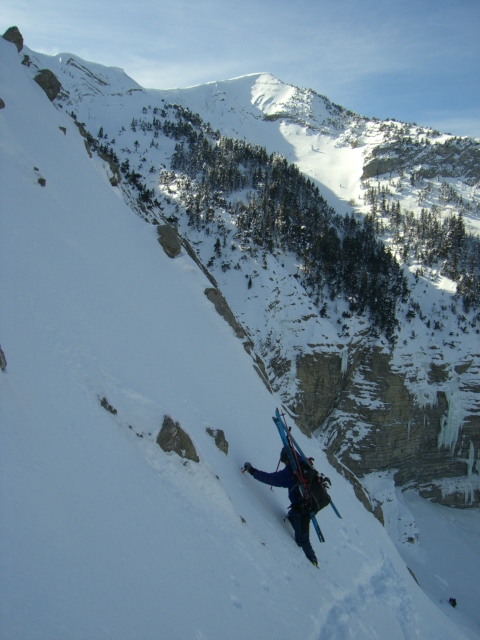 Toussière Face Nord Ouest : Ca ce redresse mais ça passe encore à ski...