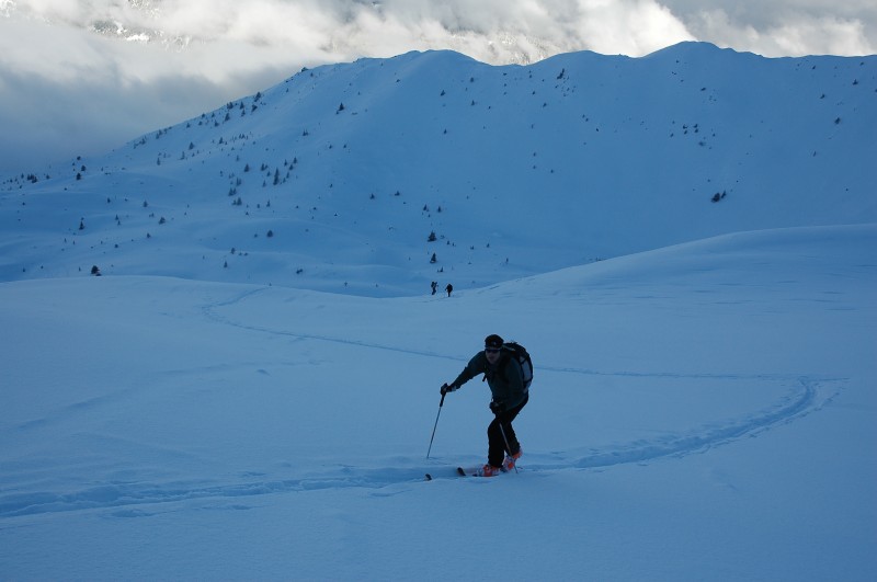 #1 Dans la combe : Vers 2 200 m Dans la combe : Vers 2 200 m