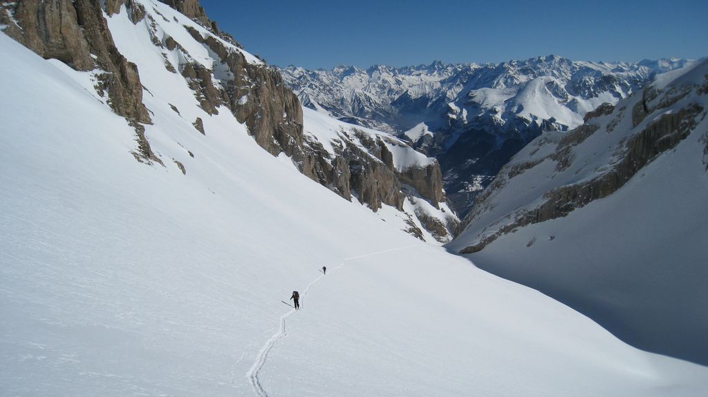#5 Tour des Agards : en arriere plan, les Ecrins Tour des Agards : en arriere plan, les Ecrins