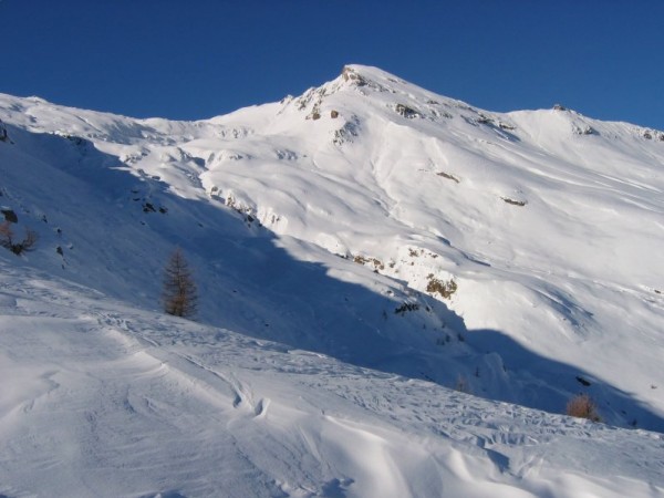 Vallon de l'Alpe : Le vallon de l'Alpe avec une trace de descente