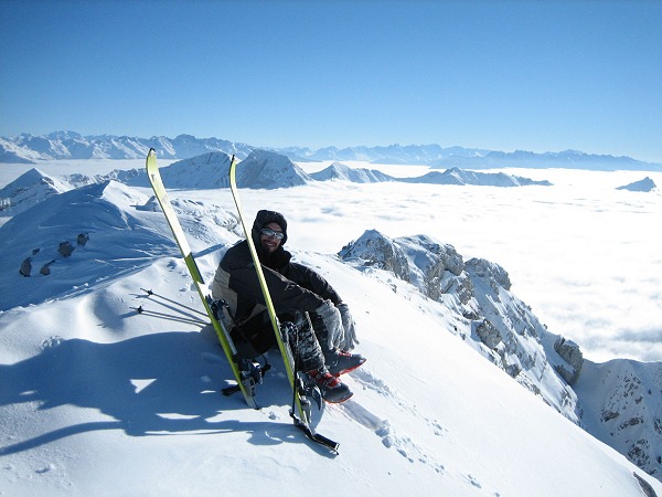 #3 Repos du guerrier : Le repos du Guerrier au sommet. Superbe mer des nuages encore aujourd Repos du guerrier : Le repos du Guerrier au sommet. Superbe mer des nuages encore aujourd'hui...