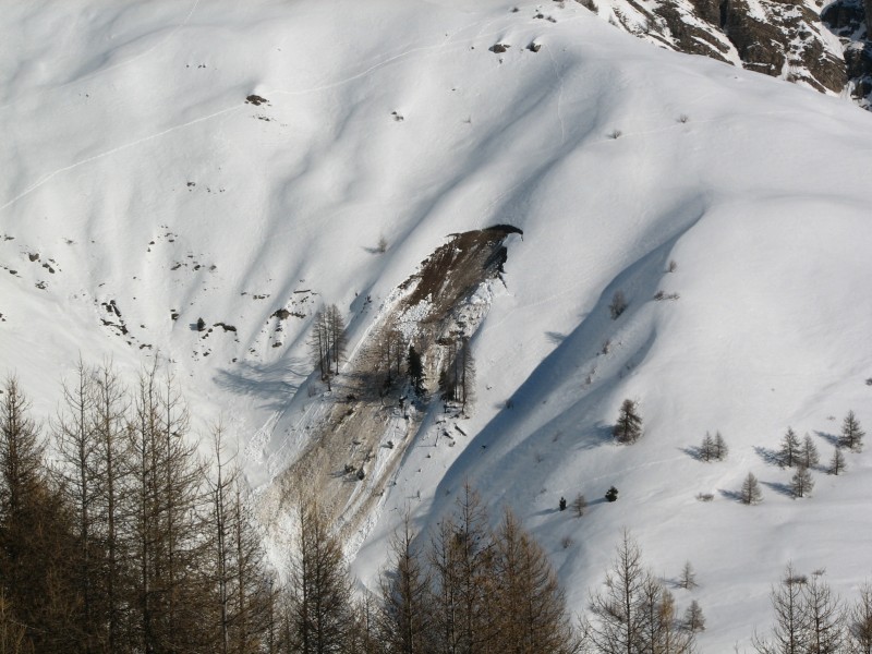 #2 Avalanche de fonte. : Normale avec des températures printanières. Avalanche de fonte. : Normale avec des températures printanières.