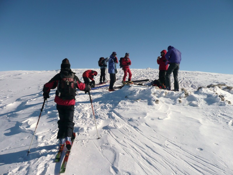 #2 sommet du grd Veymont : arrivé au sommet il n sommet du grd Veymont : arrivé au sommet il n'y avait pas de vent mais ça soufflait toujours dessous et à la descente on s'est fait pousser mais on était tout de même moins crispés!!!