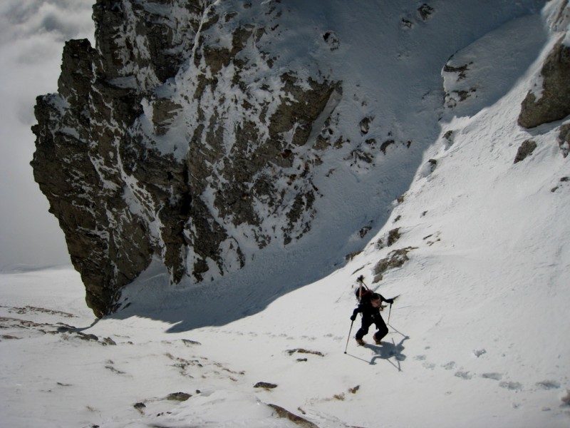#9 Roche du coin : son couloir permet d Roche du coin : son couloir permet d'accéder à la Petite Moucherolle