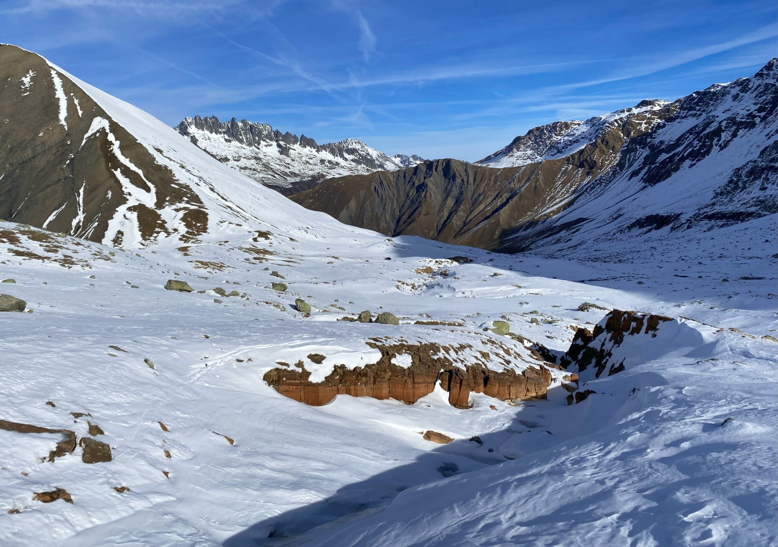 #9 Jolie veine de rochers ocres/oranges sur la plan des cavales Jolie veine de rochers ocres/oranges sur la plan des cavales