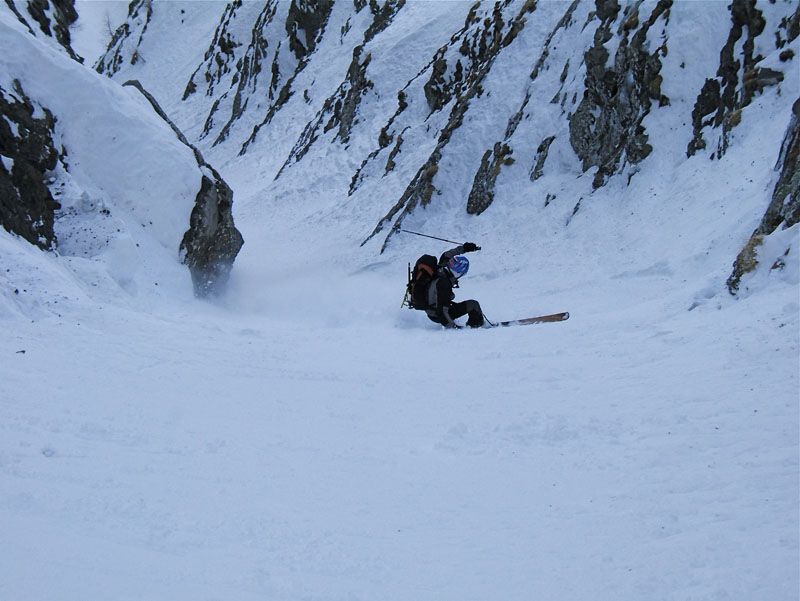 #10 Fort Carra : Philipe en action dans le couloir de "La Raie des Fesses". Fort Carra : Philipe en action dans le couloir de "La Raie des Fesses".