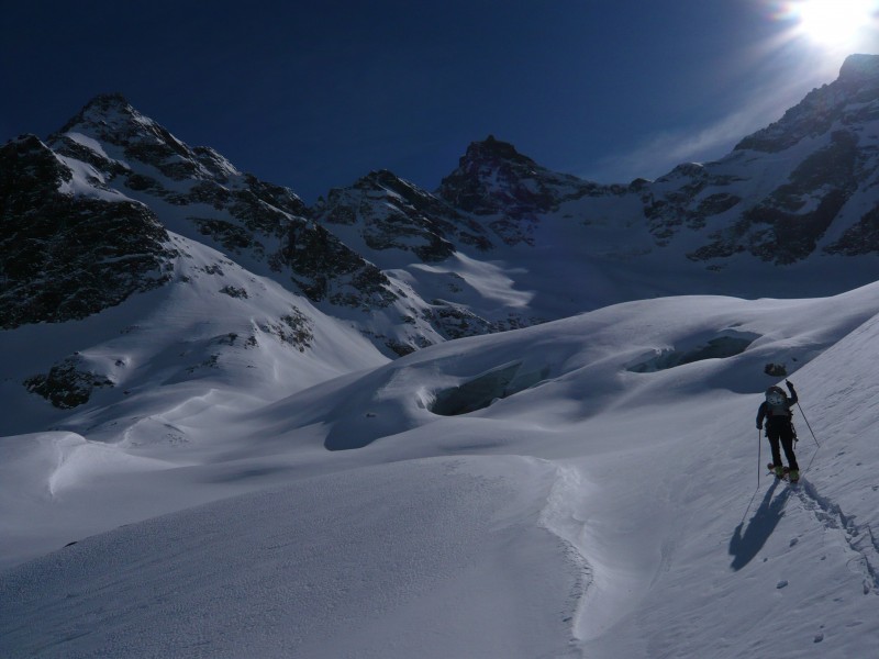 #1 Sur le bas du glacier : A la trace sur le bas du glacier des selettes Sur le bas du glacier : A la trace sur le bas du glacier des selettes
