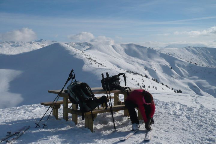 #4 Chalet Very : Pratique la table !
Au fond Vores Chalet Very : Pratique la table !
Au fond Vores