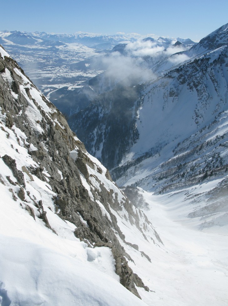 #4 Vue vers le sud : Col Bayard et le couloir Vue vers le sud : Col Bayard et le couloir