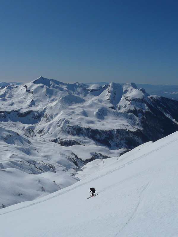 #5 Grande Autane : Grand ski dans la face S de la Grande Autane. Grande Autane : Grand ski dans la face S de la Grande Autane.
