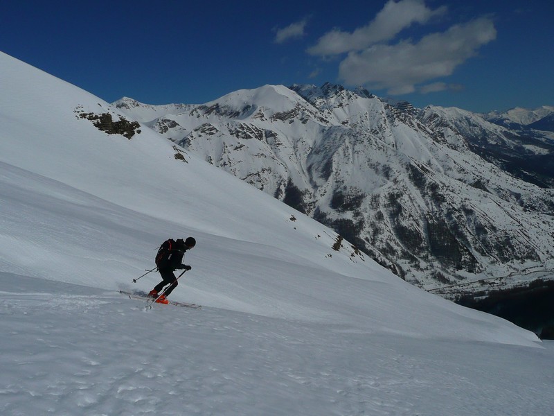 #10 Coupa : Dans la partie basse de la face. Coupa : Dans la partie basse de la face.
