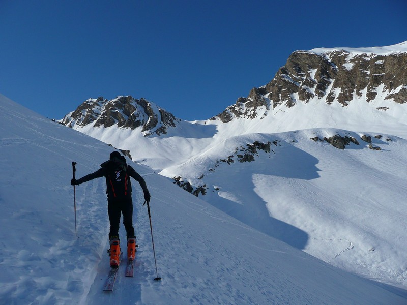 #12 Parias : Début de la (longue) montée aux Parias. Parias : Début de la (longue) montée aux Parias.