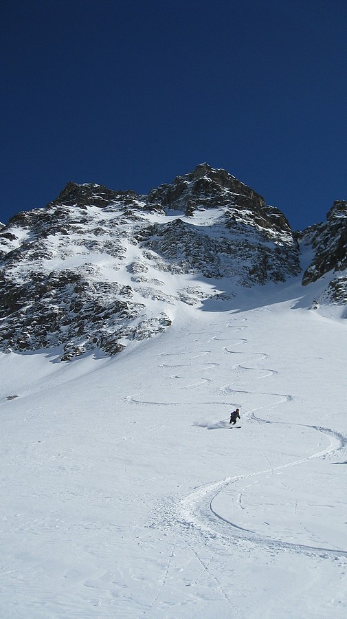 #10 Pied du couloir : Jeroen en finit à coup de belles courbes Pied du couloir : Jeroen en finit à coup de belles courbes