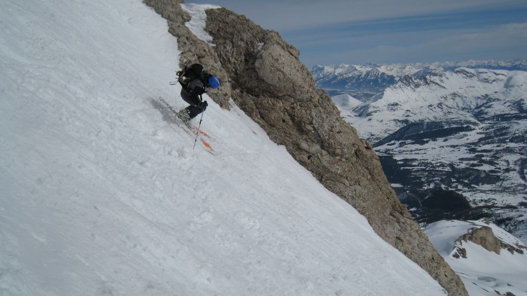 #12 Grand Ferrand Face Sud : Al va rider les contre pentes Grand Ferrand Face Sud : Al va rider les contre pentes