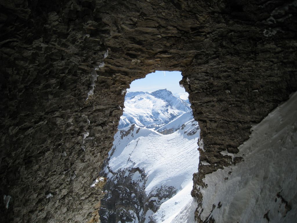 #6 Tetede la Cluse : vue originale sur la Tete de la Cluse Tetede la Cluse : vue originale sur la Tete de la Cluse