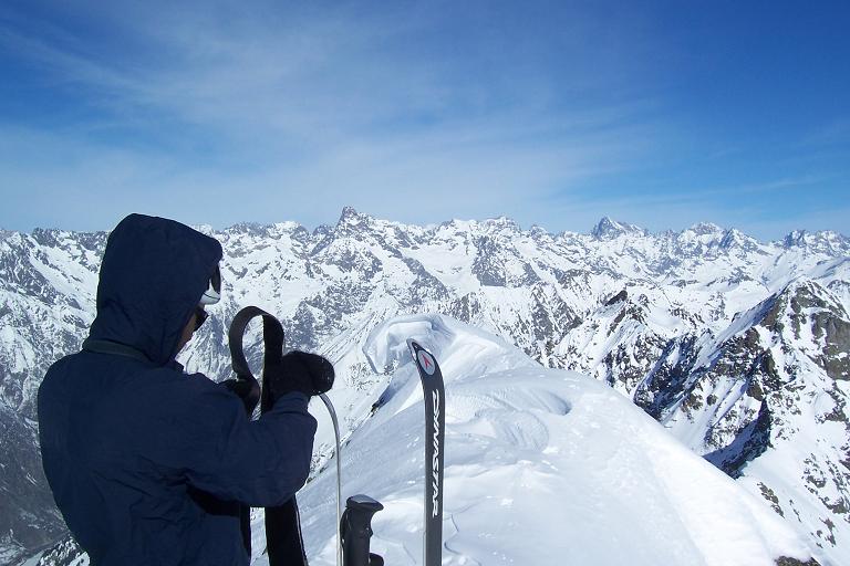 #6 Summit : Matez donc la gentille corniche devant Jib Summit : Matez donc la gentille corniche devant Jib