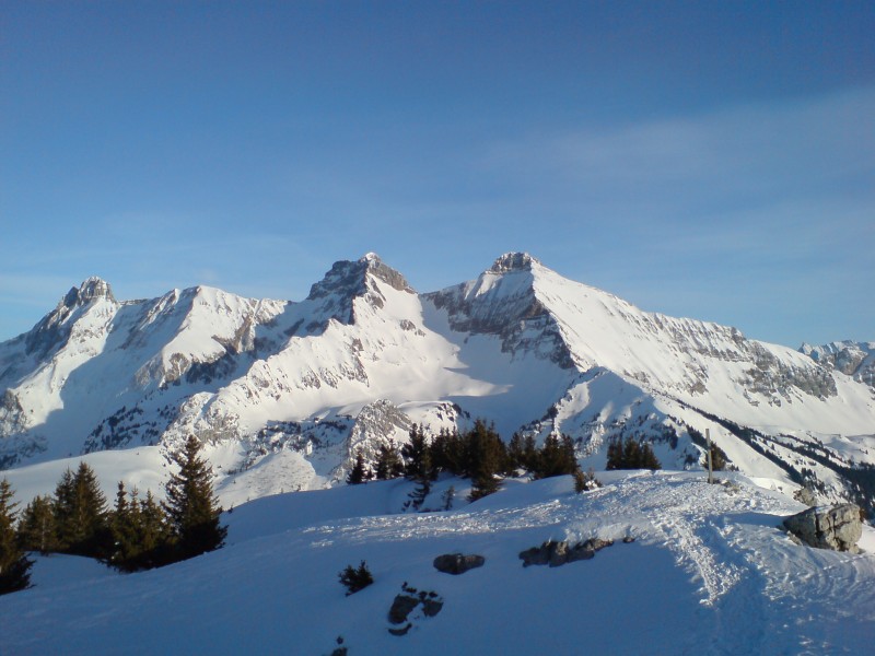 Conditions : Le tryptique Jallouvre/Pte Blanche/Pte Est du Midi depuis le sommet de Leschaux