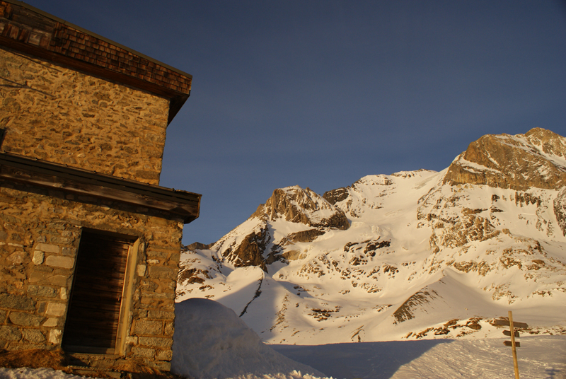 #4 Grande casse : Refuge au pied des grands couloirs Grande casse : Refuge au pied des grands couloirs