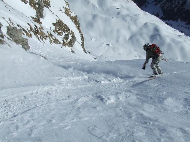 #2 Cime du Piron : Christophe qui ouvre les festivités. j Cime du Piron : Christophe qui ouvre les festivités. j'ai tout juste eu le temps de le prendre, le fumier, il a deboulé ça comme une piste verte !