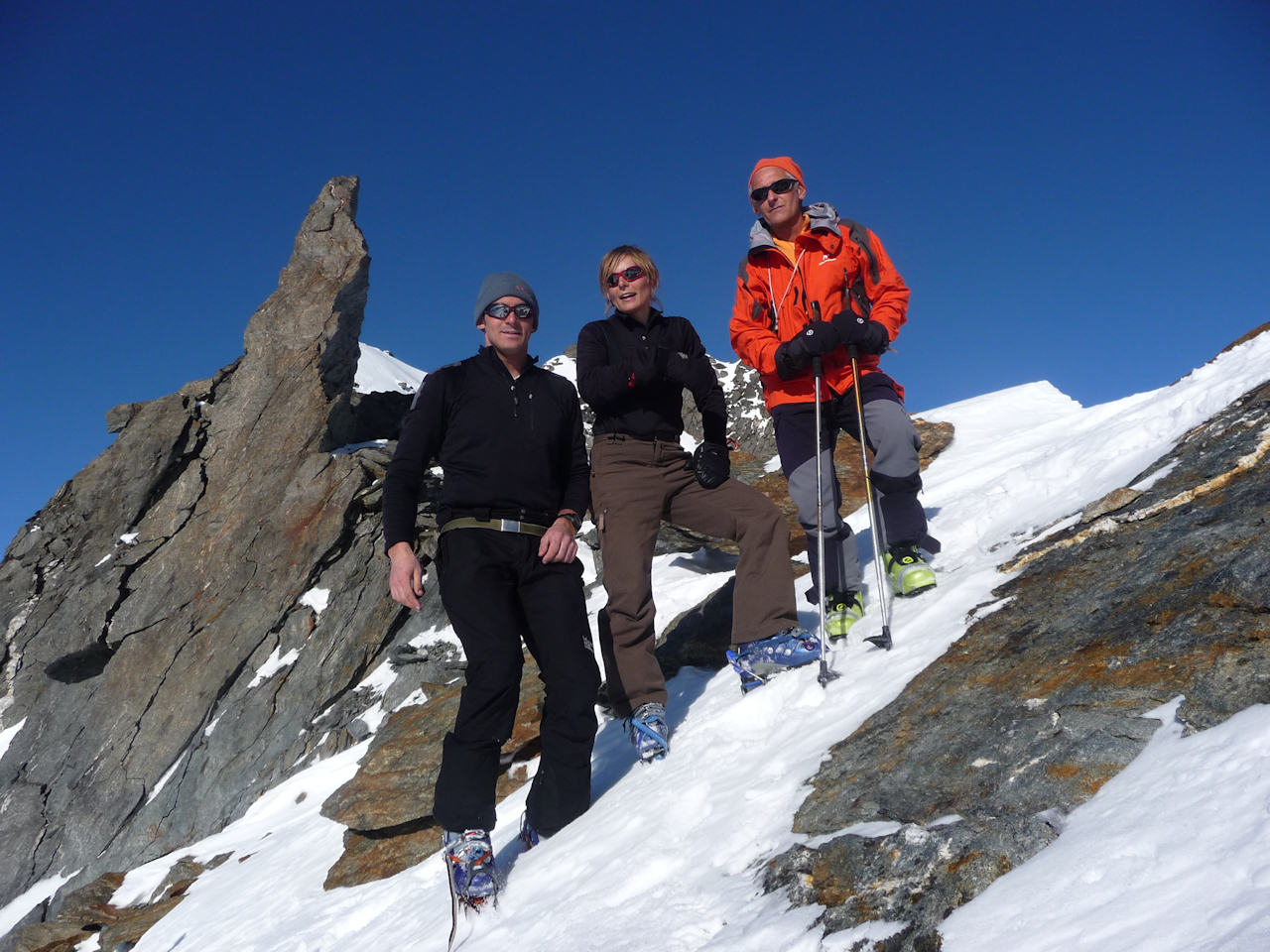 #12 La pause au sommet : Le groupe au complet La pause au sommet : Le groupe au complet