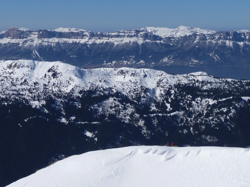 #3 On prend le temps de vivre! : Un couple contemplatif prend le temps de savourer son casse-croûte dans ce superbe paysage en attendant que la neige décaille. On prend le temps de vivre! : Un couple contemplatif prend le temps de savourer son casse-croûte dans ce superbe paysage en attendant que la neige décaille.