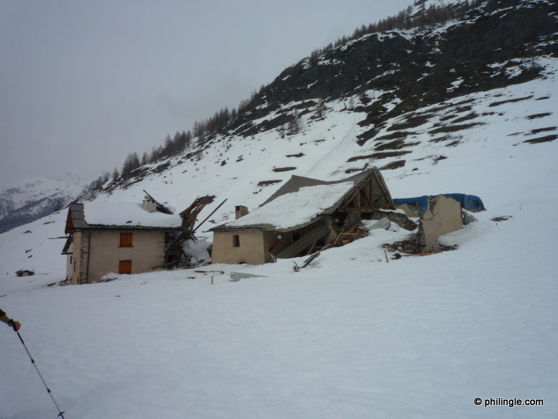 #1 Valpreyvere : Valpreyvere, detruit par des avalanches en decembre Valpreyvere : Valpreyvere, detruit par des avalanches en decembre