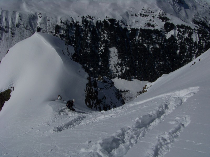 #3 mt jovet couloir NW : Départ dans le couloir...ça passe ou bien? mt jovet couloir NW : Départ dans le couloir...ça passe ou bien?