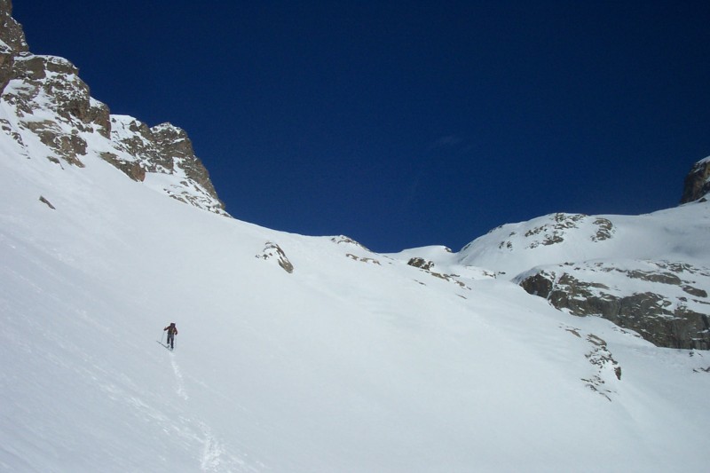 #2 Traversées sous le lac long : La montée est longue avant de déboucher sur le lac long Traversées sous le lac long : La montée est longue avant de déboucher sur le lac long