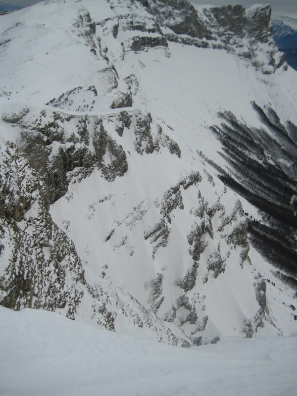 #4 Goulot : vu du Rocher de la Balme. Goulot : vu du Rocher de la Balme.