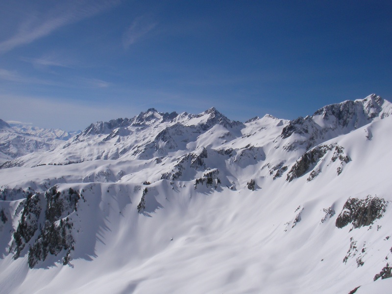 #3 vue d vue d'ensemble sur la Lauzière : le grand pic de la Lauzière dans le fond