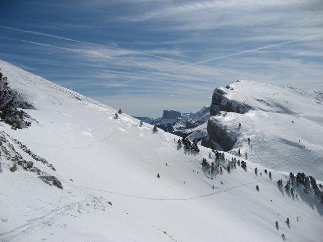 #13 Mont Aiguille : Le Mont Aiguille dans l Mont Aiguille : Le Mont Aiguille dans l'enfilade du Pas Morta