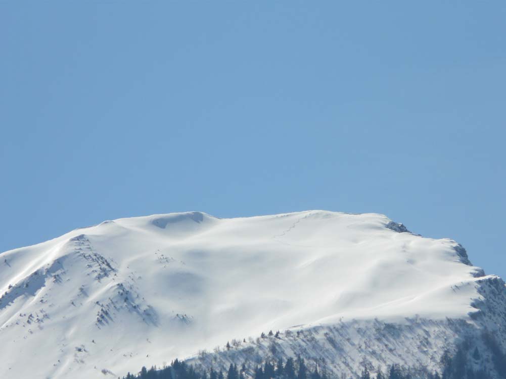 #1 Pentes NE : ... je suis allé skier dans les pentes du Charvin Pentes NE : ... je suis allé skier dans les pentes du Charvin