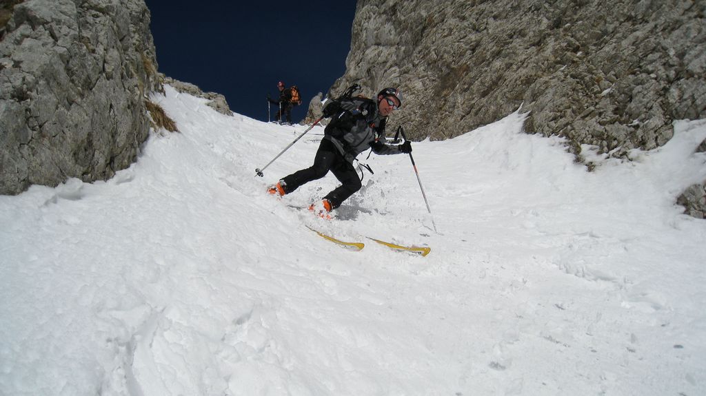 #9 Couloirs du Pin : Tchouf dans le haut du couloir Couloirs du Pin : Tchouf dans le haut du couloir