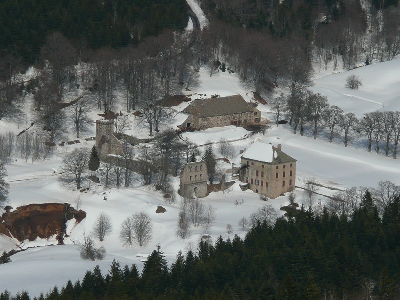 #14 Abbaye de Bonnefoy : Du sommet du Suc de Taupernas. Abbaye de Bonnefoy : Du sommet du Suc de Taupernas.