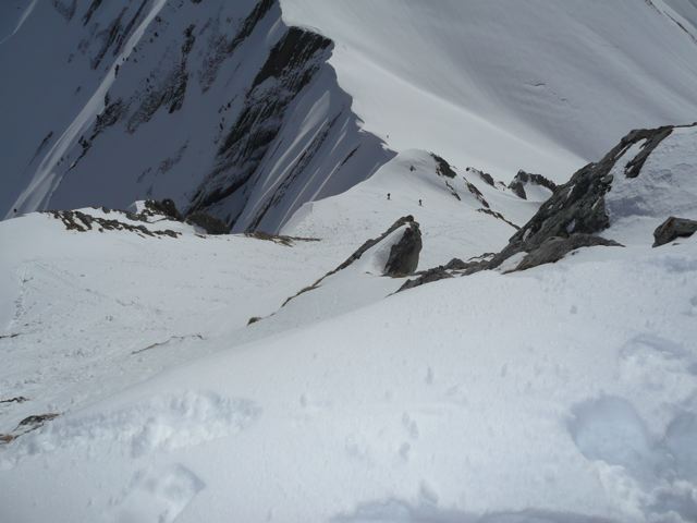 #2 Sommet : Ambiance depuis le sommet. Au fond le col d Sommet : Ambiance depuis le sommet. Au fond le col d'Armene