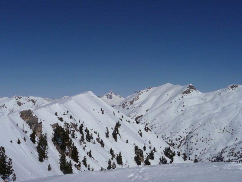 #6 Vue sur le Nord : Pointe de Rasis et le Grand Rochebrune Vue sur le Nord : Pointe de Rasis et le Grand Rochebrune