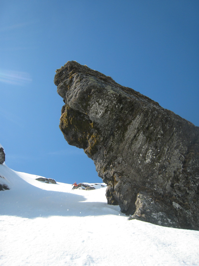 #13 Directe du Ferrand : Claire à l Directe du Ferrand : Claire à l'attaque malgré mon passage qui a enlevé toute la bonne neige