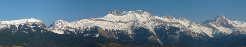 #4 Devoluy Ouest : on peut voir l Devoluy Ouest : on peut voir l'itinéraire de montée Ouest de la tête des Cavales ainsi que la descente Face Ouest du Bonnet de l'Evèque