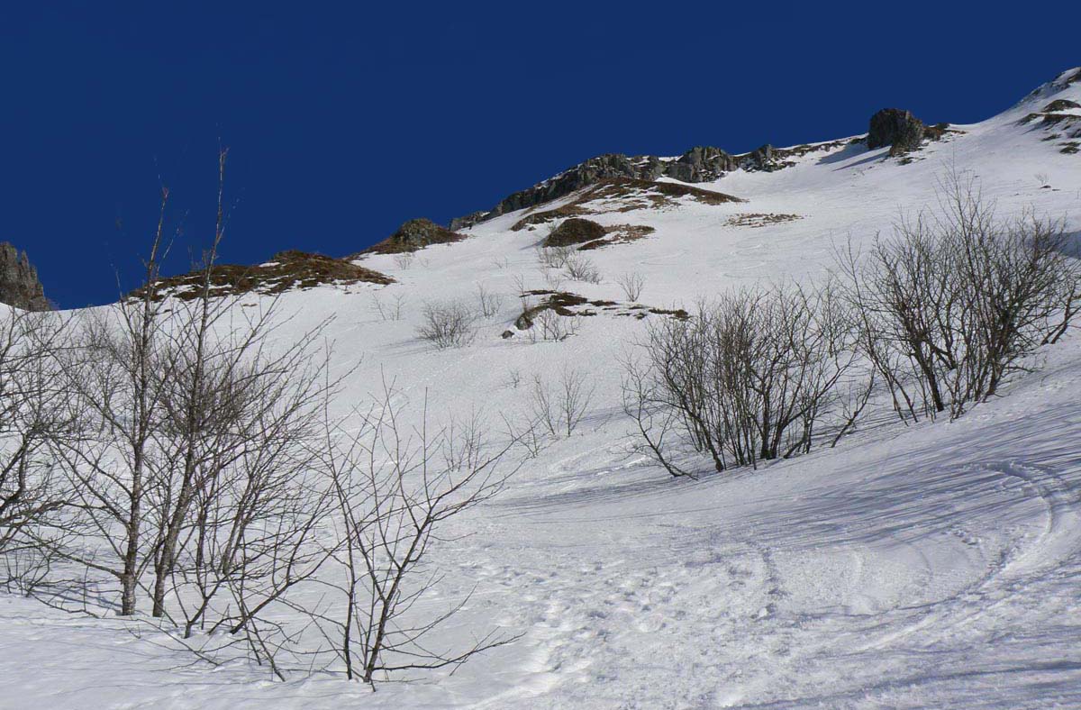 #4 bas du couloir du Cacadogne NW : Vu comme c bas du couloir du Cacadogne NW : Vu comme c'est bon on y retourne