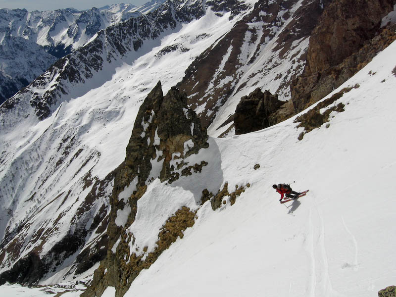 #11 Bas du couloir : Encore une... Bas du couloir : Encore une...