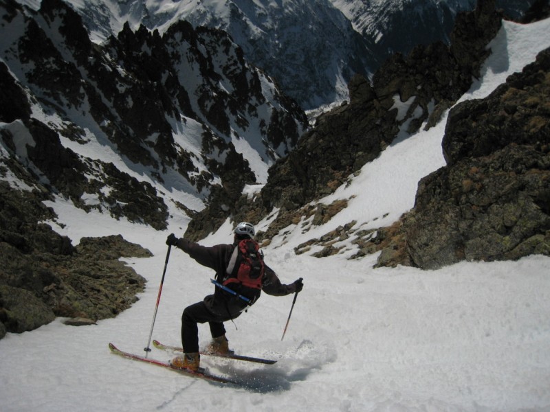 #14 Ski moquette : dans la partie médiane du couloir Ski moquette : dans la partie médiane du couloir