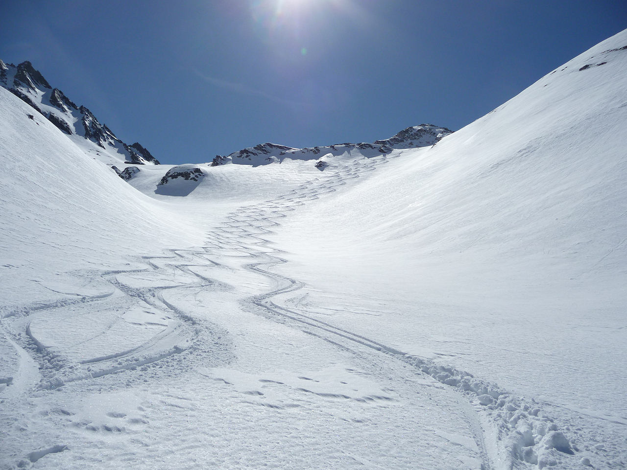 #22 La bonne option : Super poudreuse dans le vallon Nord du Col du Vallonnet La bonne option : Super poudreuse dans le vallon Nord du Col du Vallonnet