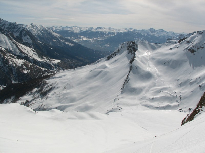 #3 La Gardette. : Versant nord bien enneigé. La Gardette. : Versant nord bien enneigé.