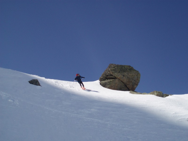 #15 Sous le col des Chamois : Ski pas trop agréable avec croute qui embarque les planches... Sous le col des Chamois : Ski pas trop agréable avec croute qui embarque les planches...