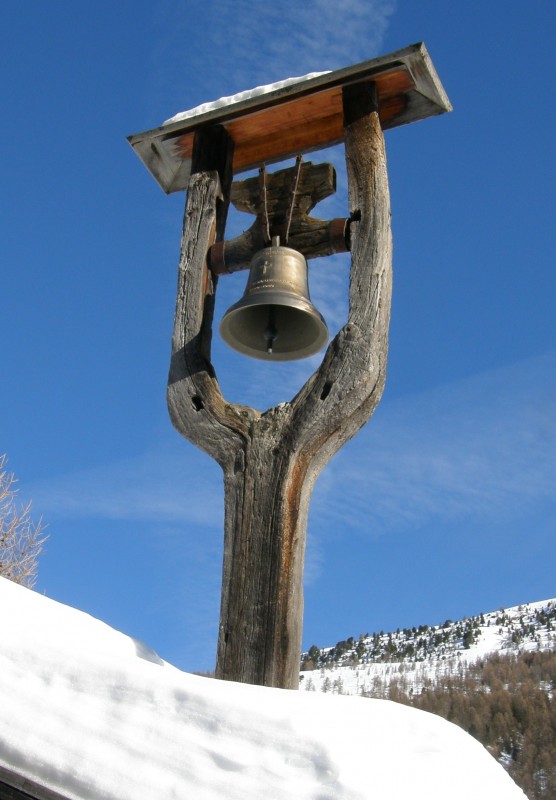 #1 La Cime du mélezet : Un clocher unique sur fond de bleu qui virera vite au gris... La Cime du mélezet : Un clocher unique sur fond de bleu qui virera vite au gris...