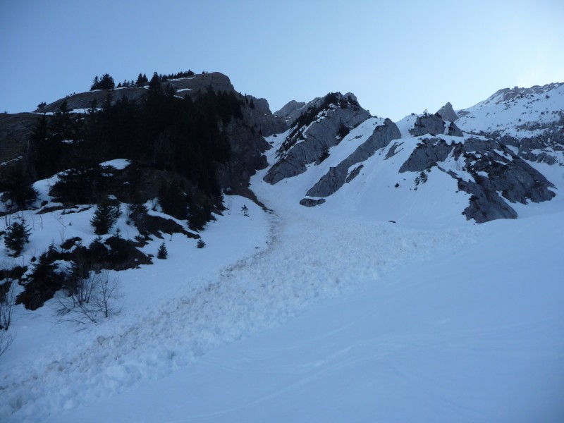 #1 couloir chauchefoin : Le bas du couloir avec son goulet couloir chauchefoin : Le bas du couloir avec son goulet