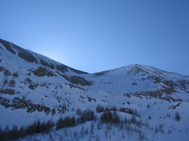 #3 face NW : la neige étant verglacée vers le sommet, je suis passé par le col face NW : la neige étant verglacée vers le sommet, je suis passé par le col