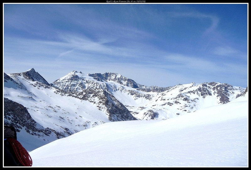 Le glacier de Gébroulaz : L'Aguille de Polset et son Dôme ainsi que l'Aiguille de Péclet.
