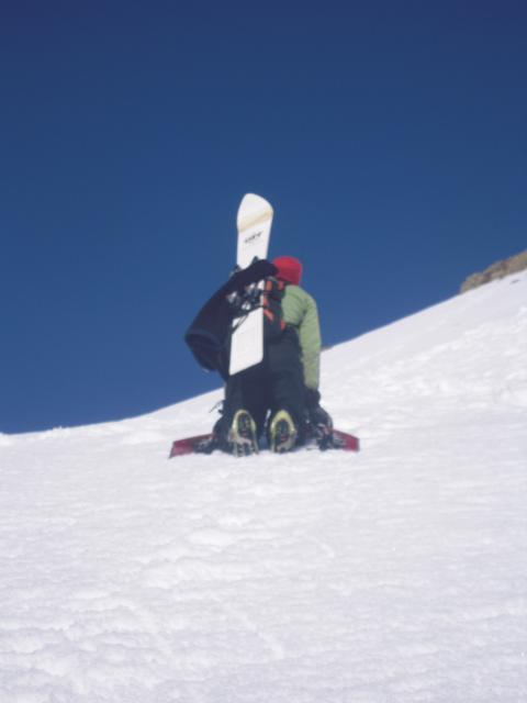 #2 Service maximum : En plus de porter la planche à plouf, je déchausse pour régler le pb de raquette qui marchent pas de le devers et que c Service maximum : En plus de porter la planche à plouf, je déchausse pour régler le pb de raquette qui marchent pas de le devers et que c'est mieux quand c'est tout droit et nanani nanana...