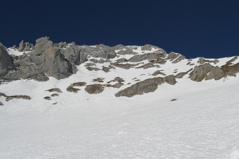 #4 Pointe Dzerat : Au pied de la face Pointe Dzerat : Au pied de la face
